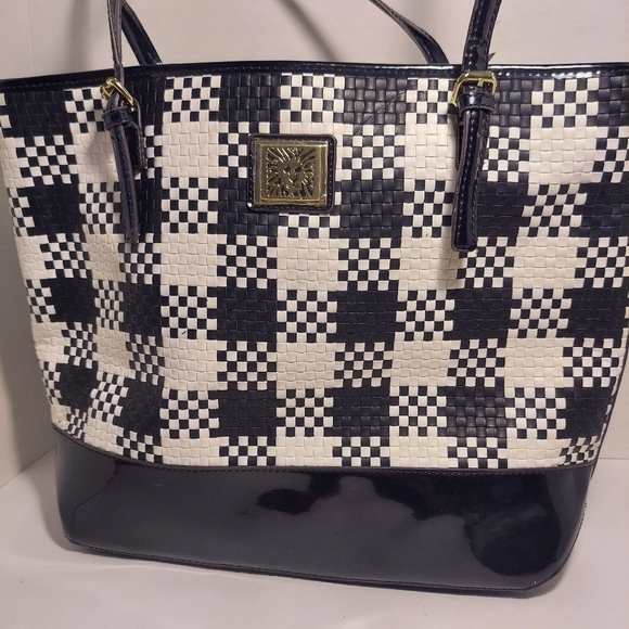 Anne Klein Shoulder Bag Black White Herringbone Textile Patent Leather Purse - Picture 2 of 13